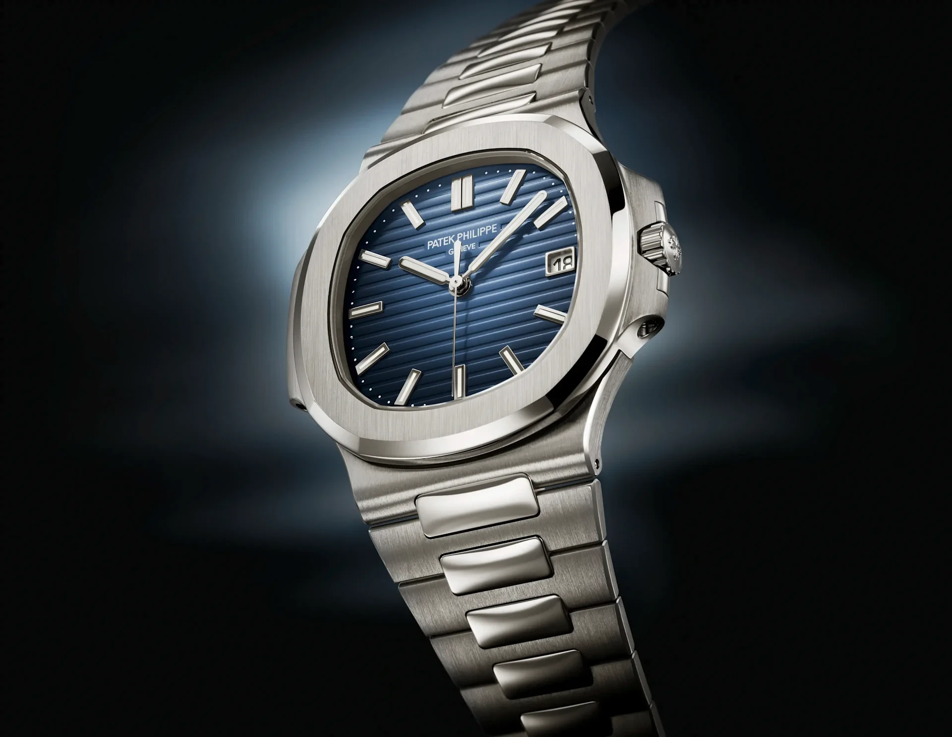 Patek Philippe Nautilus — 16