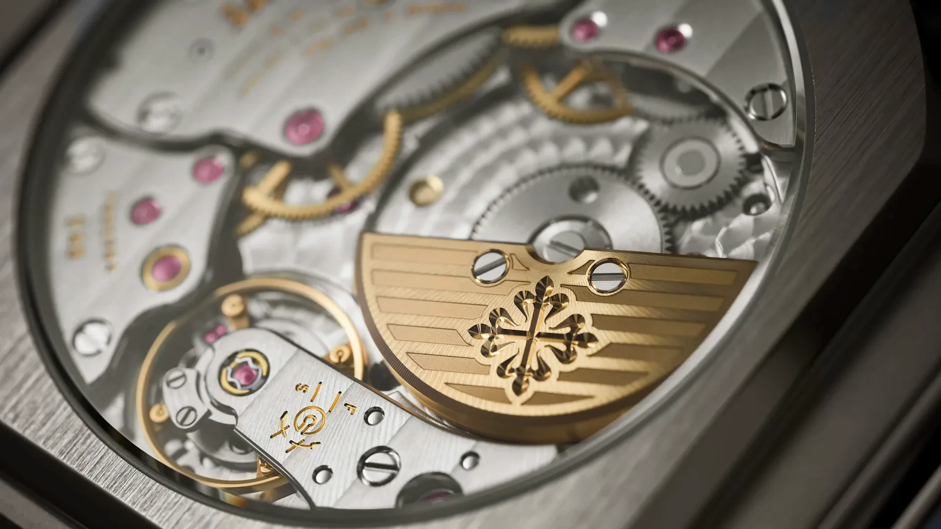 Patek Philippe Ref. 5822P-001 — 4