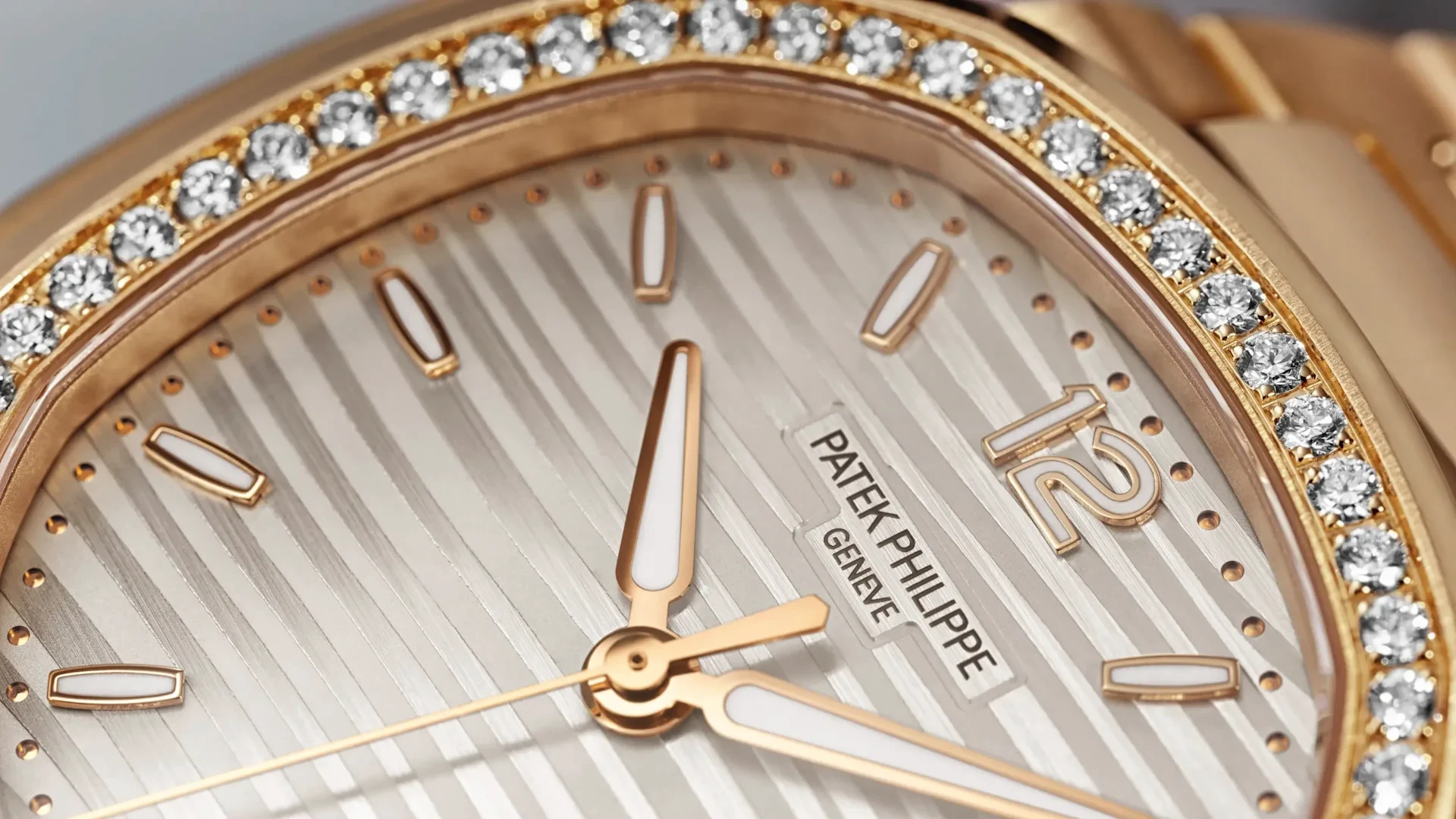 Patek Philippe Nautilus — 3