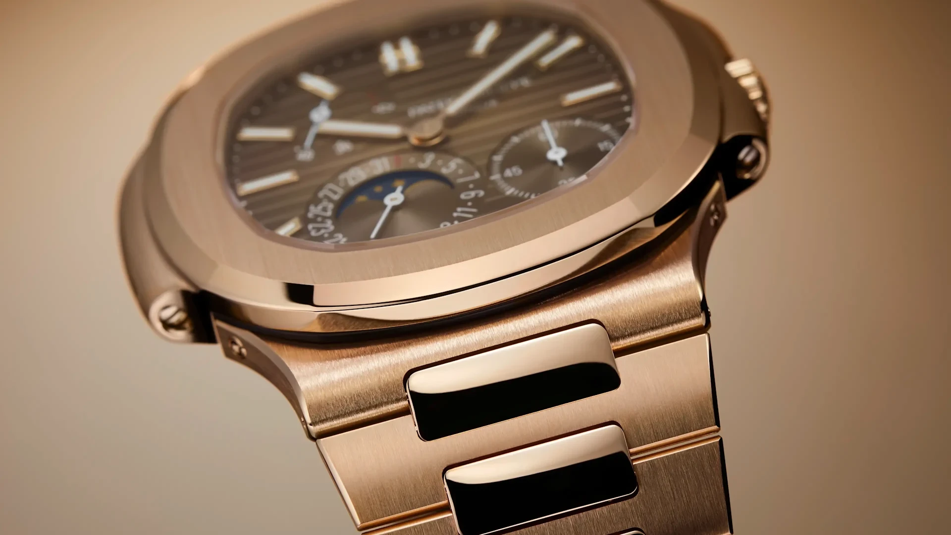 Patek Philippe Nautilus — 10